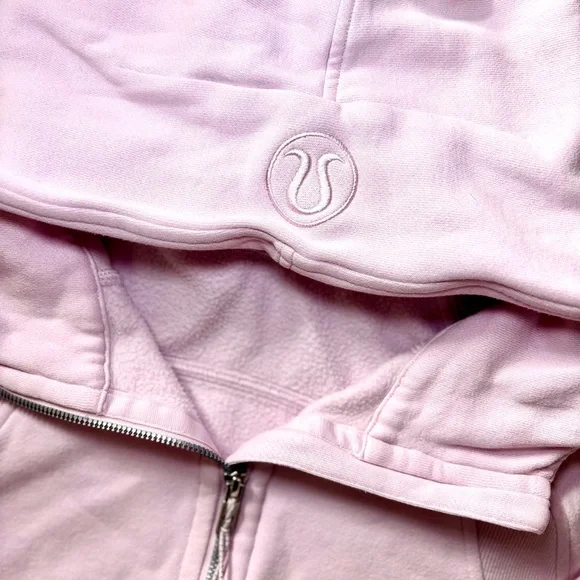 Lululemon Scuba Half Zip Size XS/S *Has Two orange Permanent Marker spots* - Picture 2 of 4